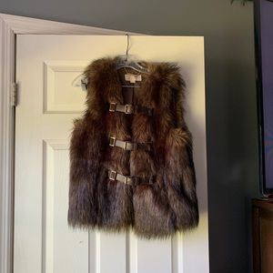 Michael Kors faux fur buckle up vest Medium
